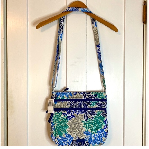 Authentic Vera B.- Santiago Crossbody bag in Superb like NEW condition! - Picture 7 of 12